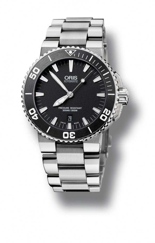 ORIS AQUIS date miesten rannekello