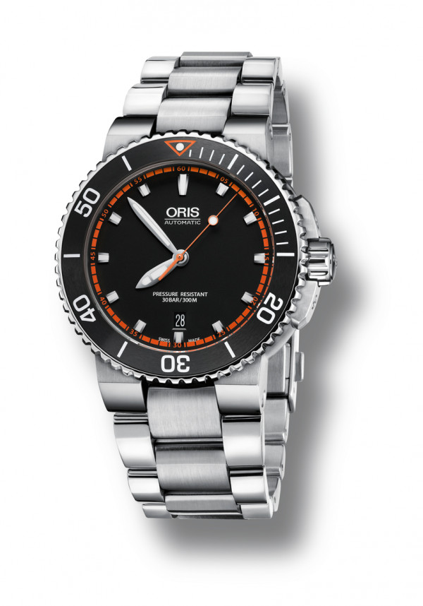 ORIS AQUIS date miesten rannekello 01 733 7653 4128-07 8 26 01PEB