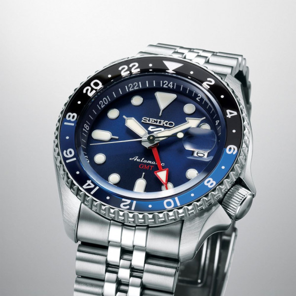 SEIKO 5 Sports GMT SSK001K1