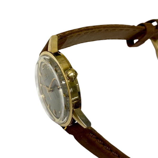Eterna-matic kultakello automaatti